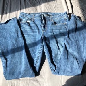 American Eagle Skinny Kick Jeans